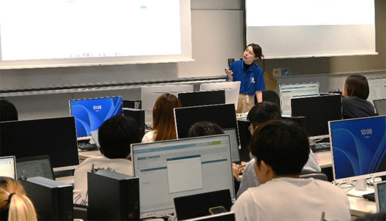 名桜大学にてデータ分析ツールを活用したハンズオン形式の授業を実施