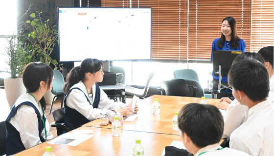 就実高等学校の企業見学の受入れを実施しました